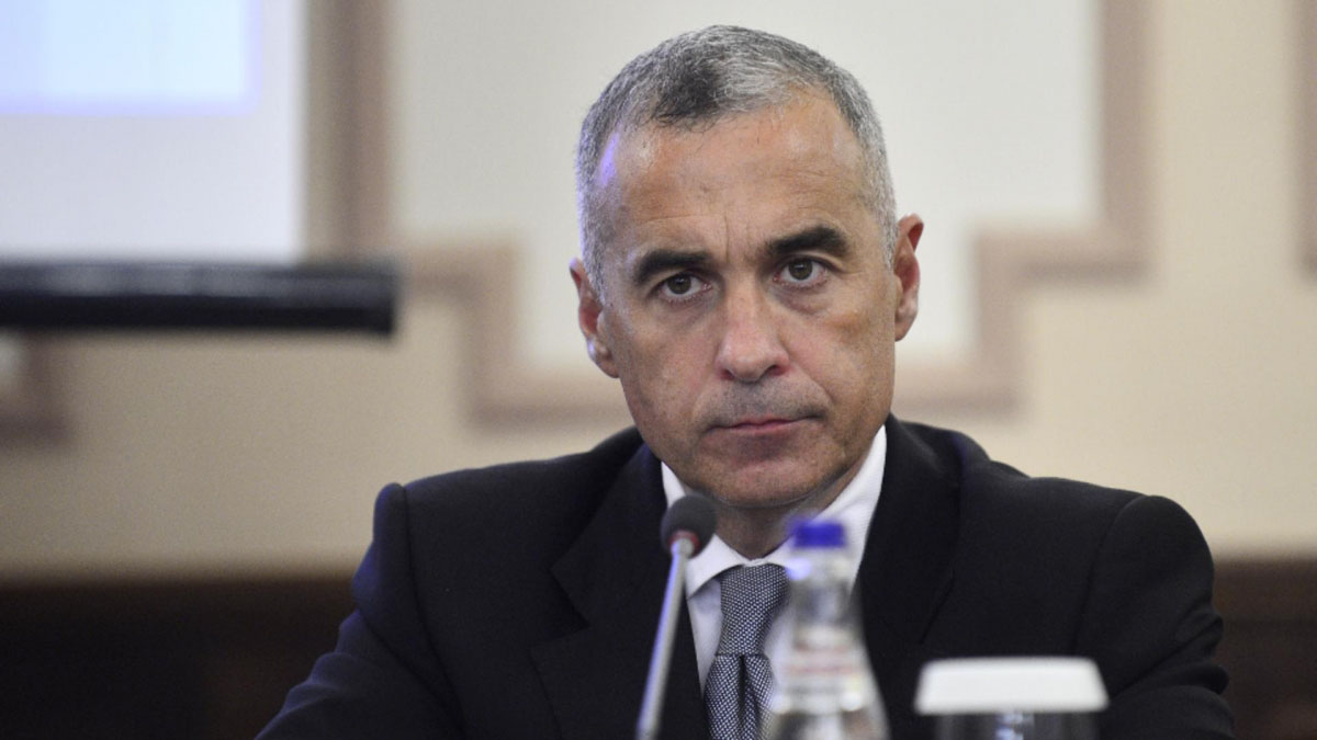 media-173255744808178300