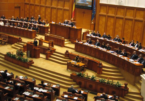 Nouă lege împotriva cămătăriei: vor fi confiscate atât banii împrumutați, cât şi dobânda